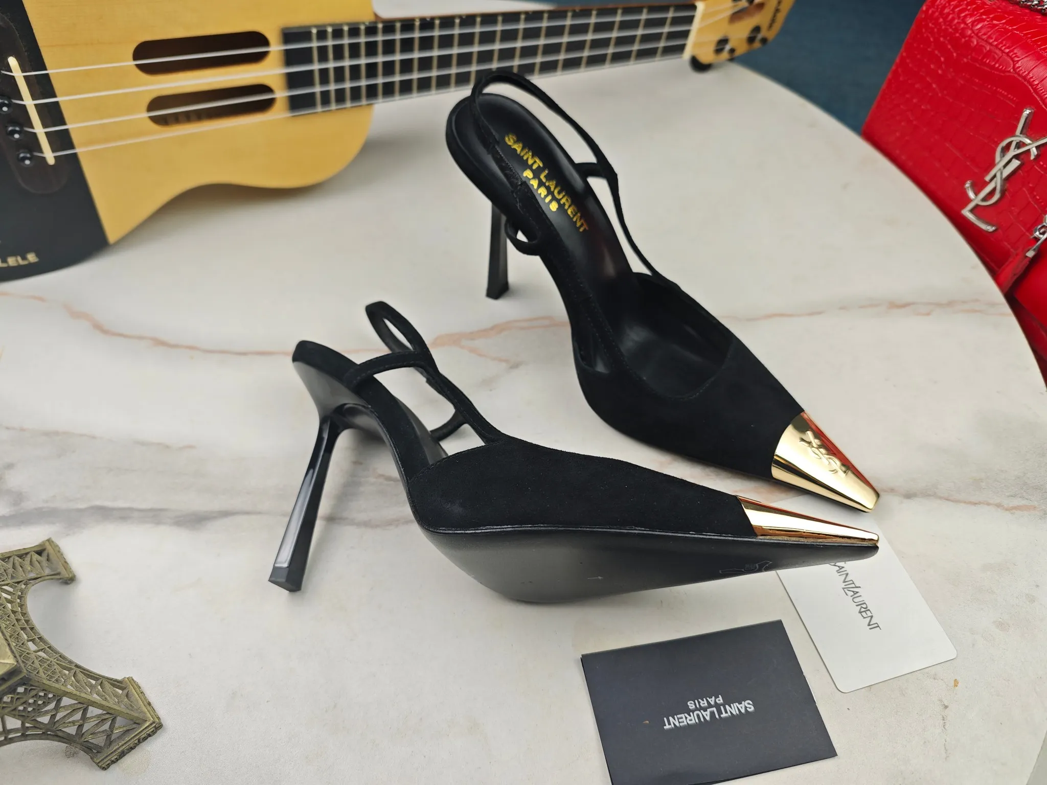 👟👟Ex-factory price 560👟👟【Saint Laurent】Yves Saint Laurent, high-heeled YSL sandals💃2024 early autumn counters are synchronized with the latest styles, YSL, and decorations👠 Classic and high-quality glamorous masterpieces, the hottest spring and summer series in the counter, with temperament, fashion, classic and attractive design style 😌The effect on the feet is particularly beautiful〰️, the material is imported from Italy, small black cow, imported black patent leather, lining, and foot pads; sheepskin, stiletto sandals, size 35-41 (34.41.42 must be customized, non-refundable) outsole; imported genuine leather outsole, complete with counter packaging
